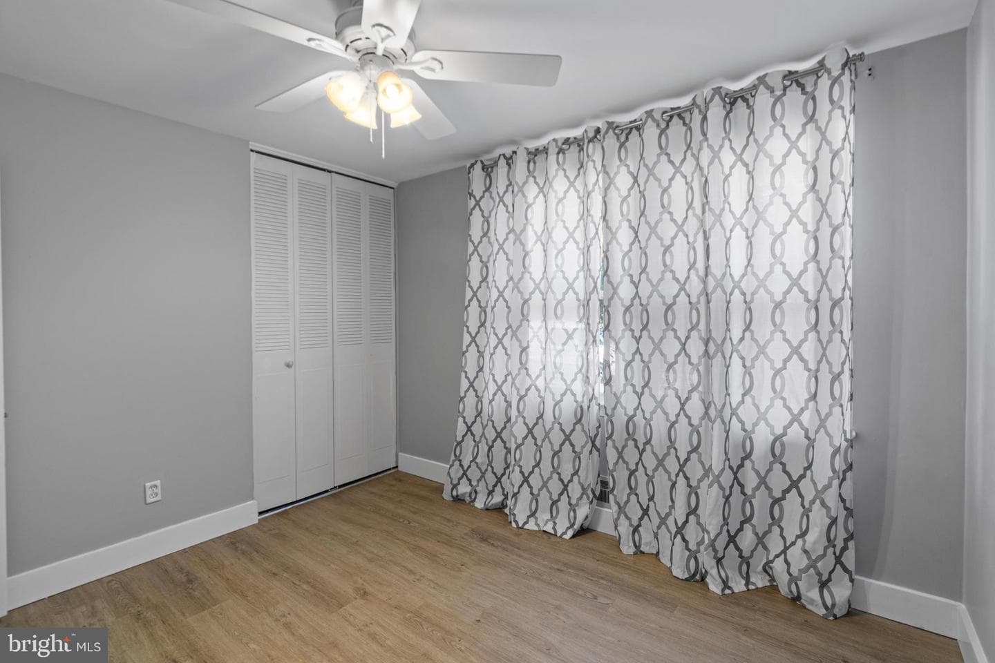 9 Robinson Road photo 23