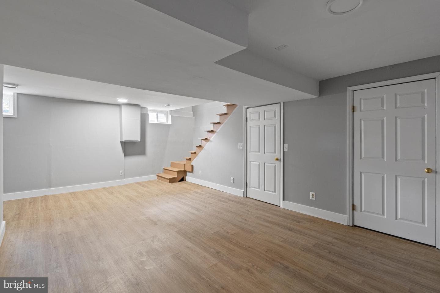 9 Robinson Road photo 37