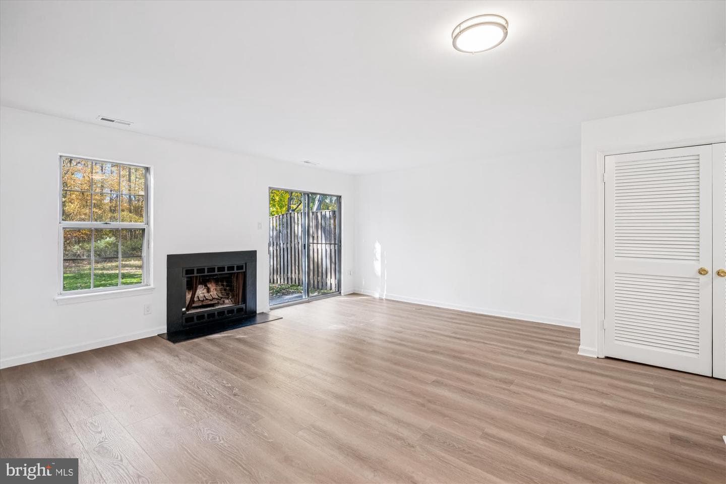 986 Breakwater Drive photo 7