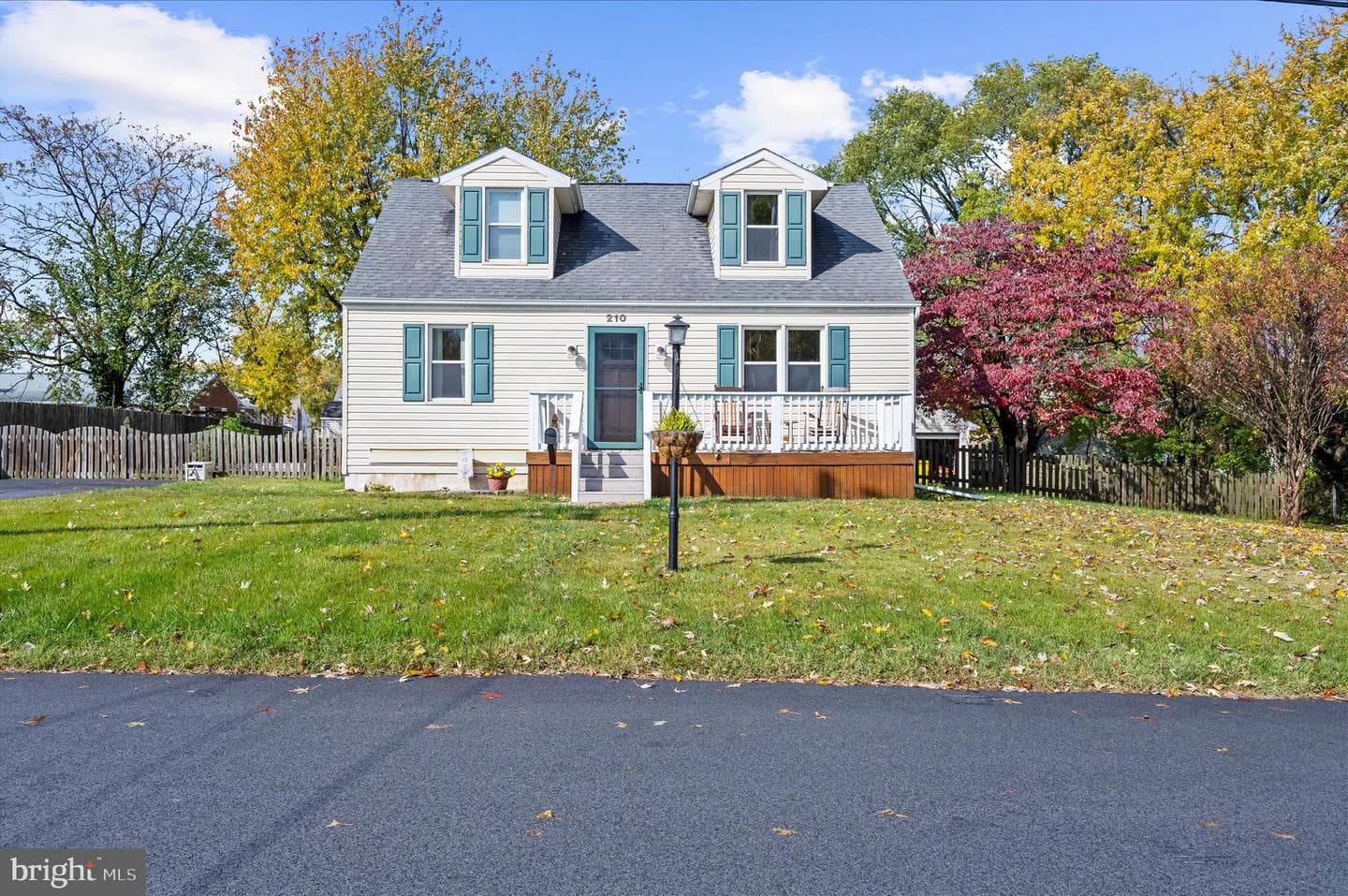 210 Arundel Road photo 2