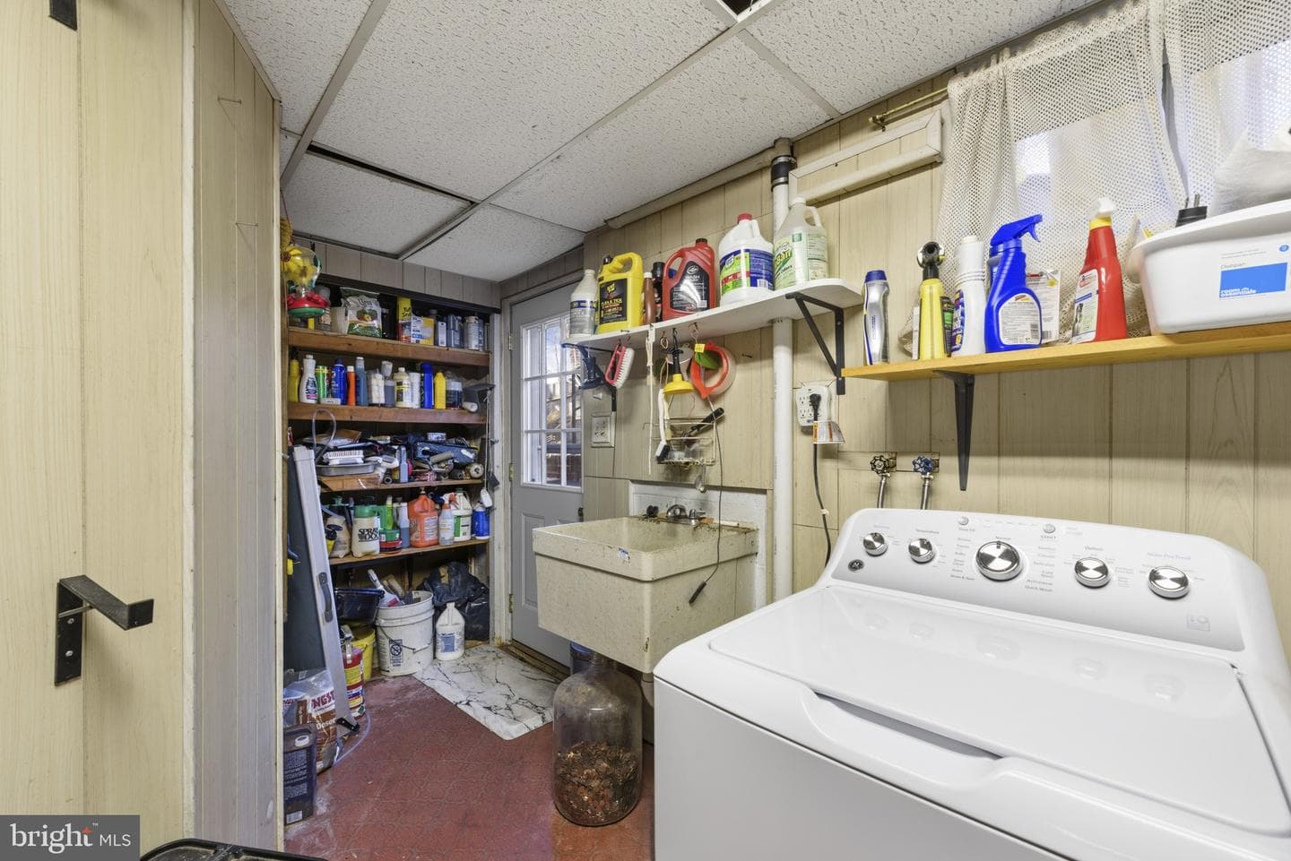 2019 Valley Road photo 32