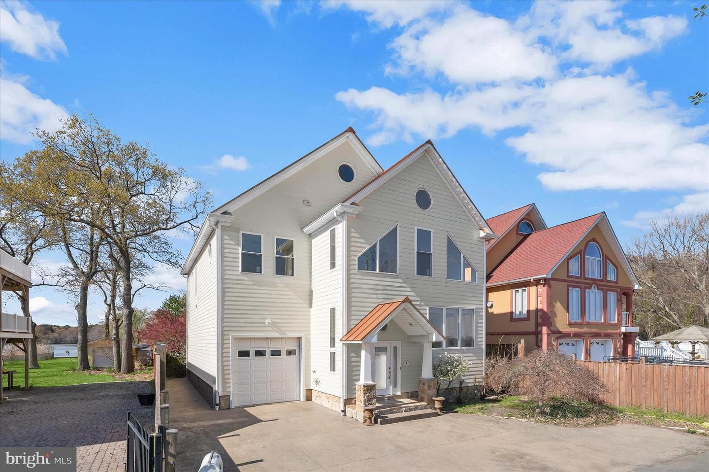 2113 Lake Drive photo 41