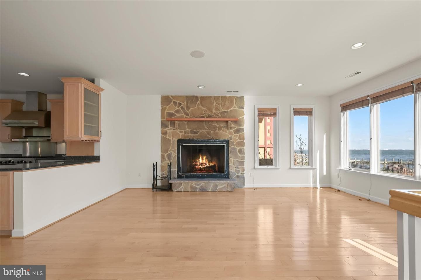 2113 Lake Drive photo 6