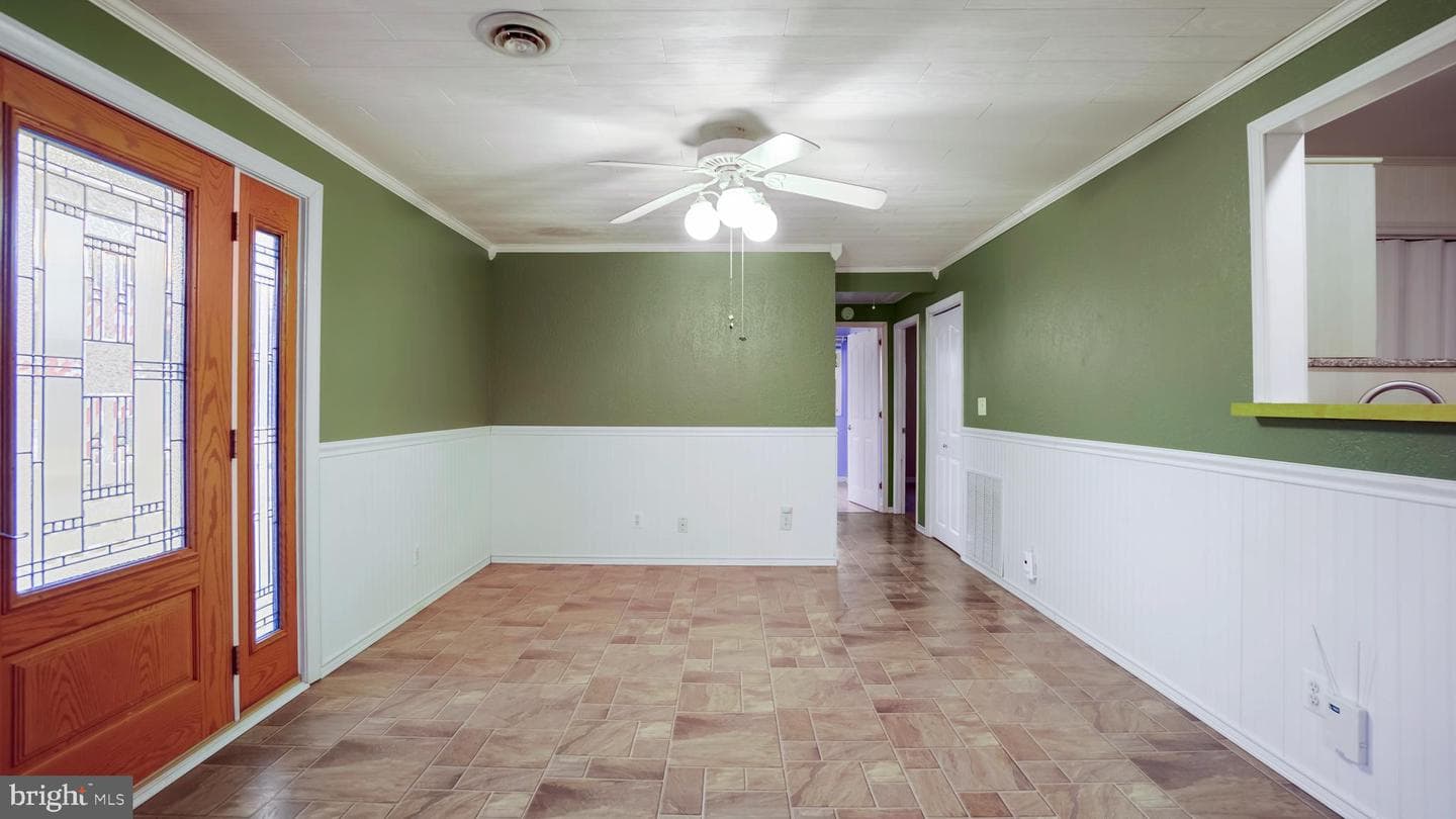 105 Garrett Road photo 10