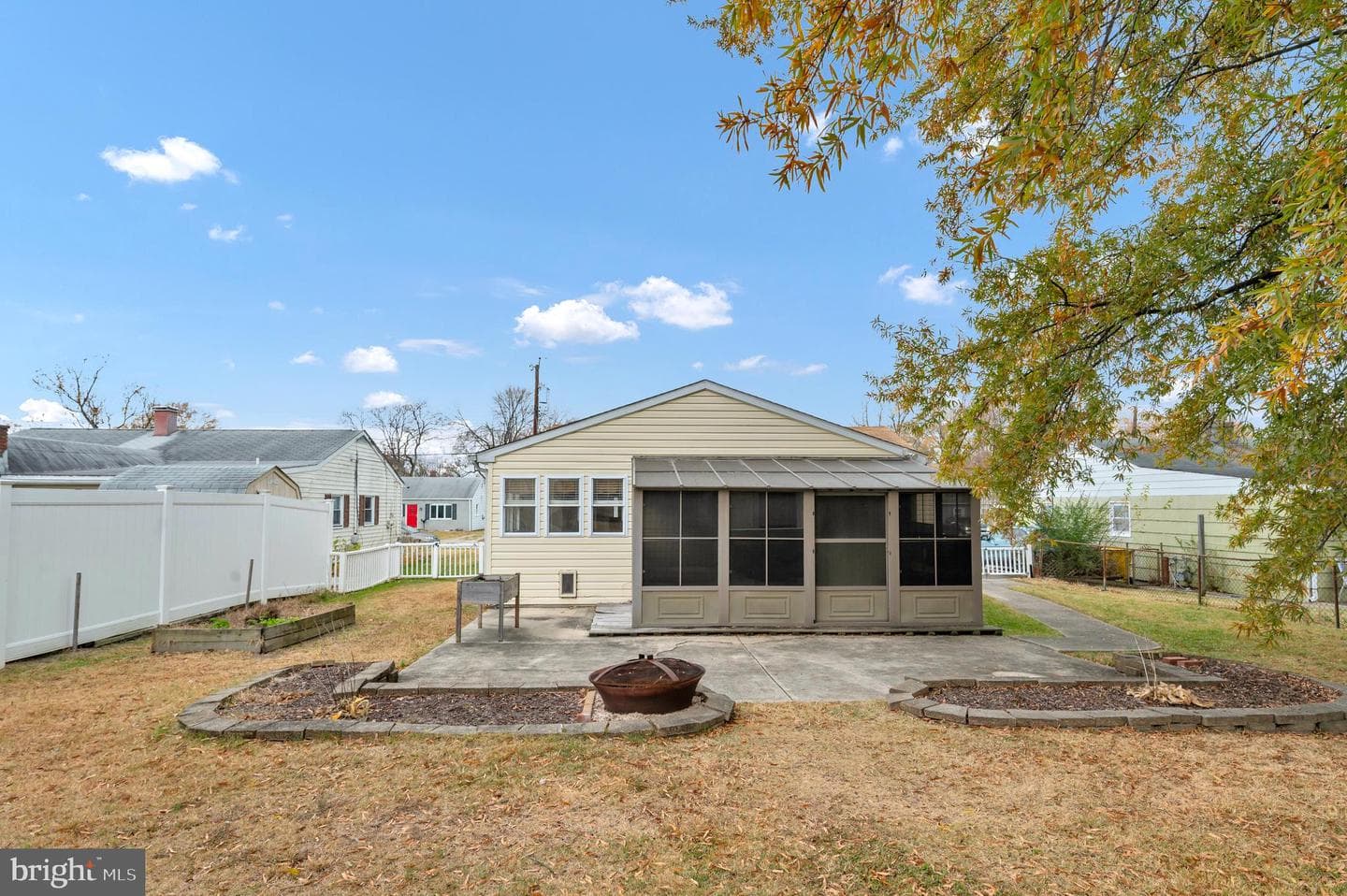 105 Garrett Road photo 46