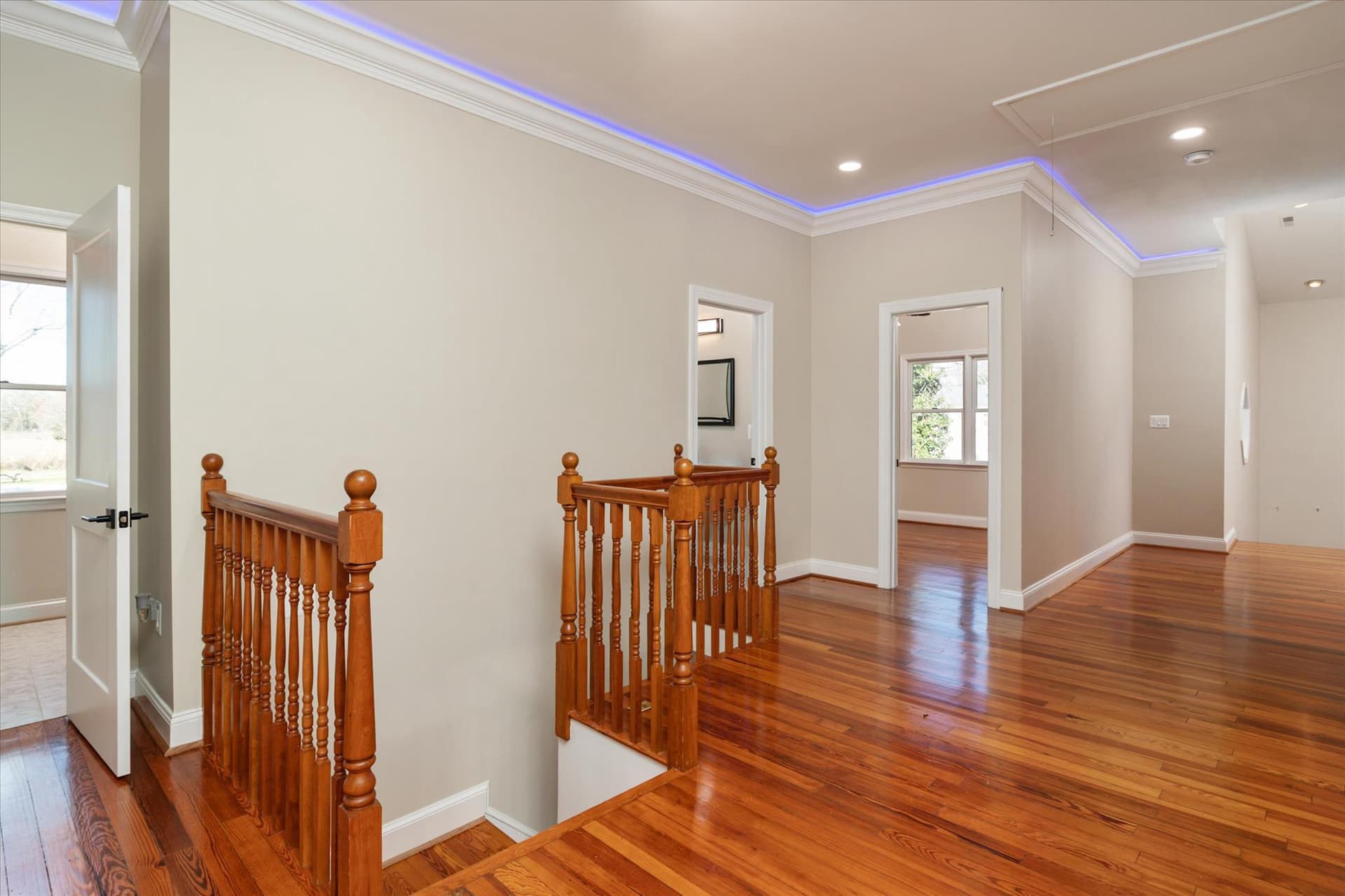 610 E Marshall Avenue photo 23