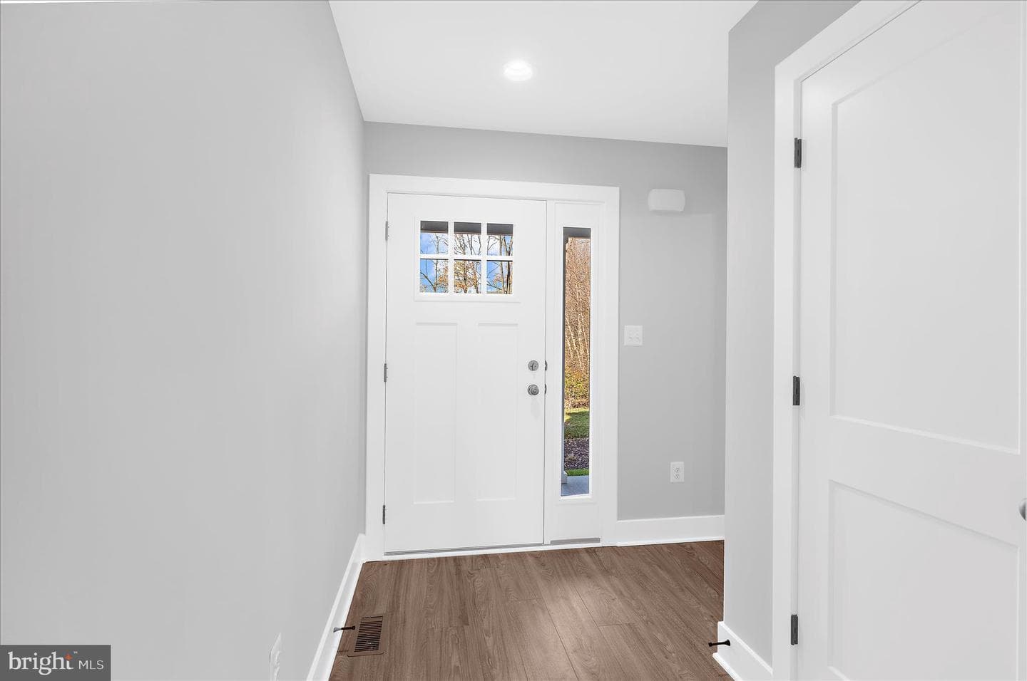 91 Edelton Avenue photo 4