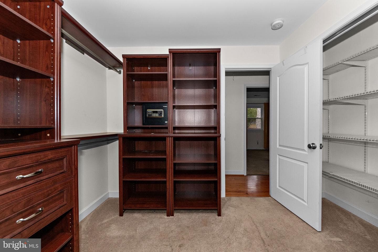 115 Valley View Avenue photo 35