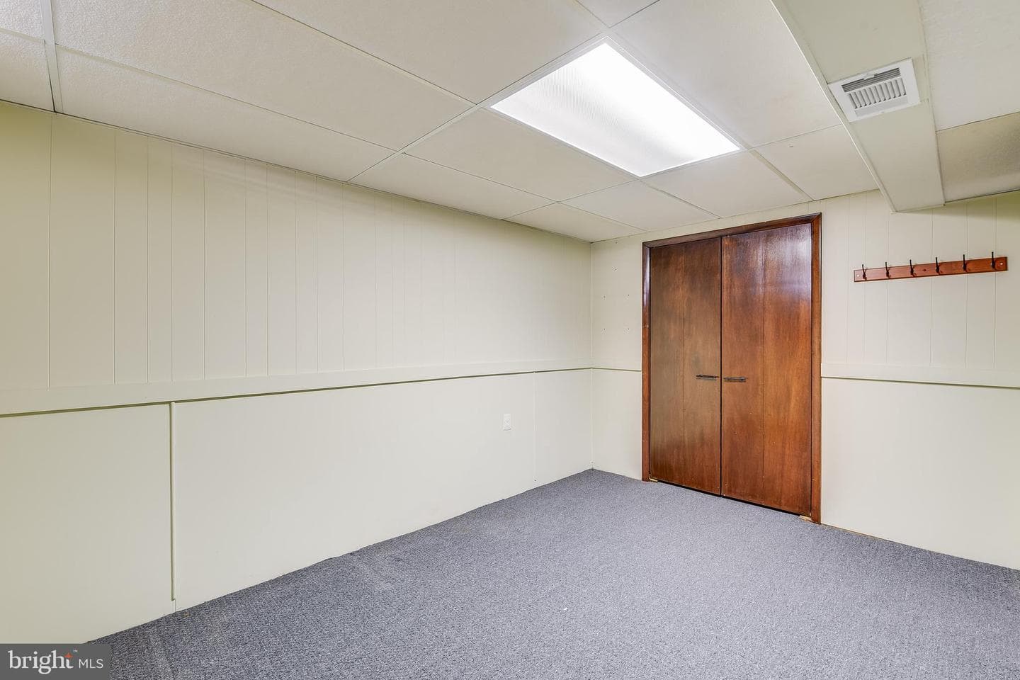 504 Kent Circle photo 18