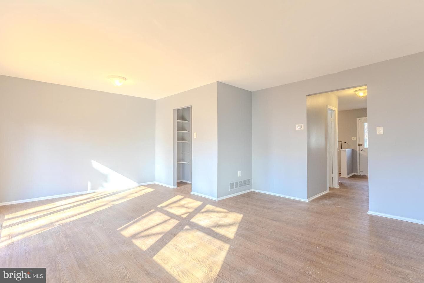 228 Nathan Way photo 8