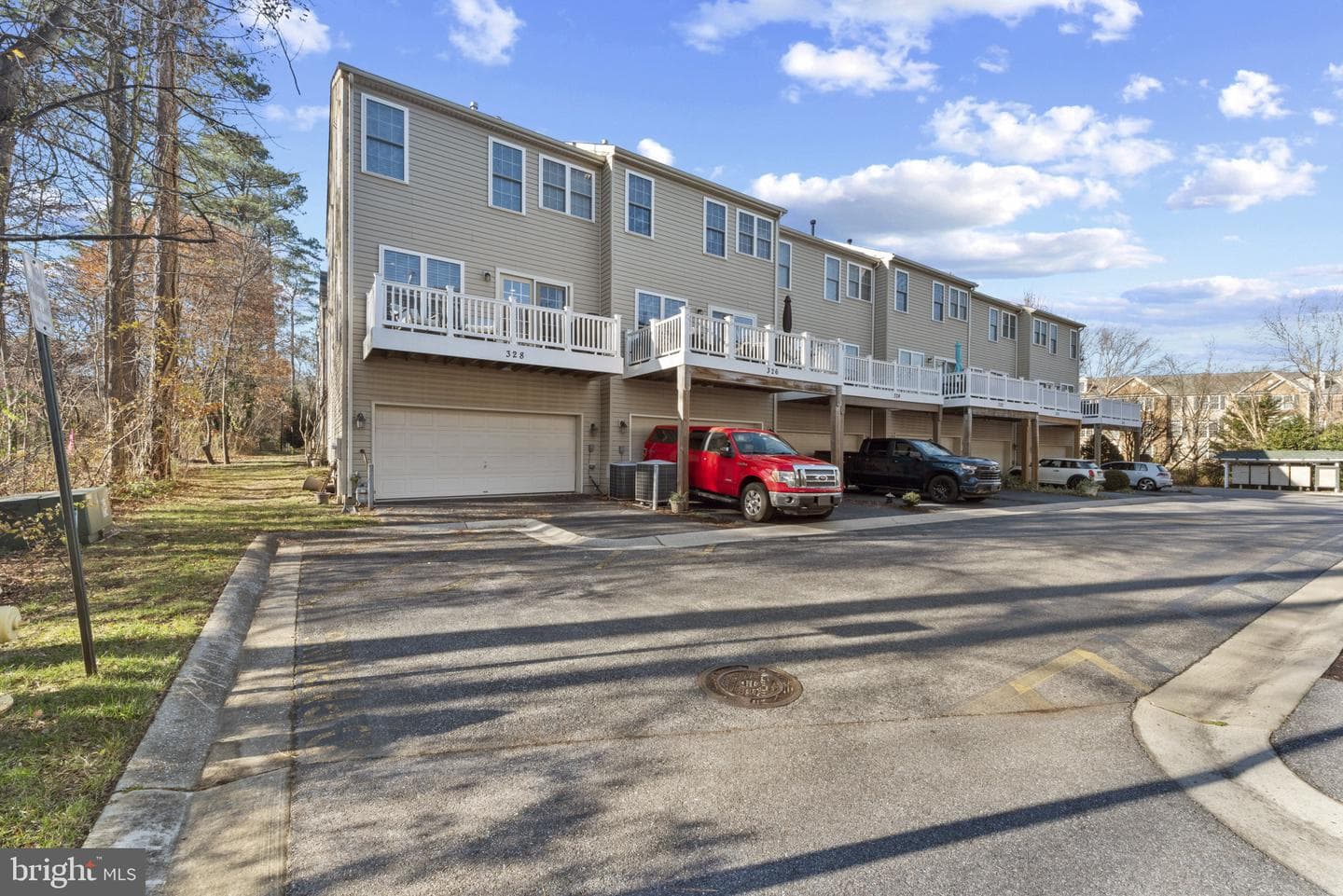 328 Bulwark Alley photo 40