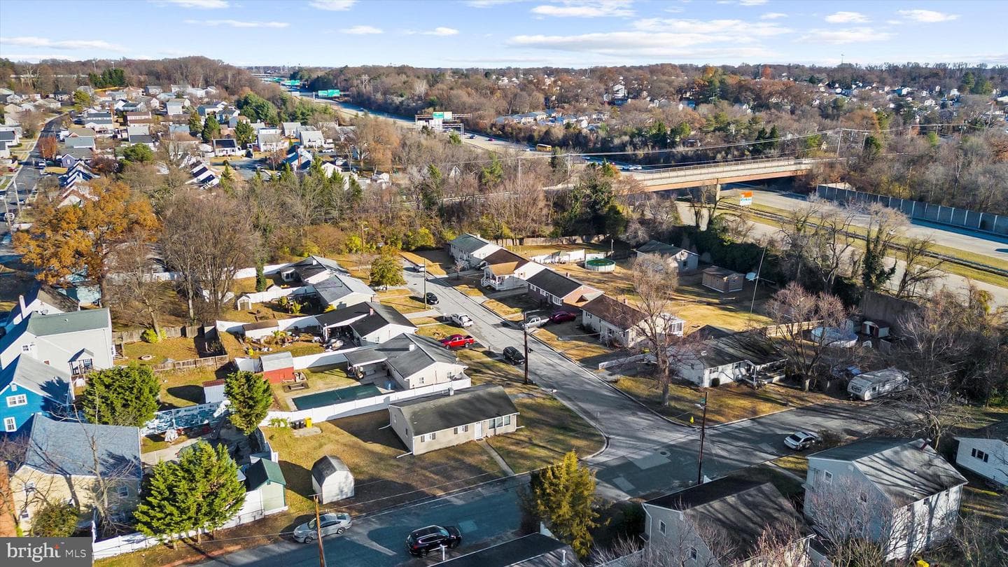 2 Woods Avenue photo 36