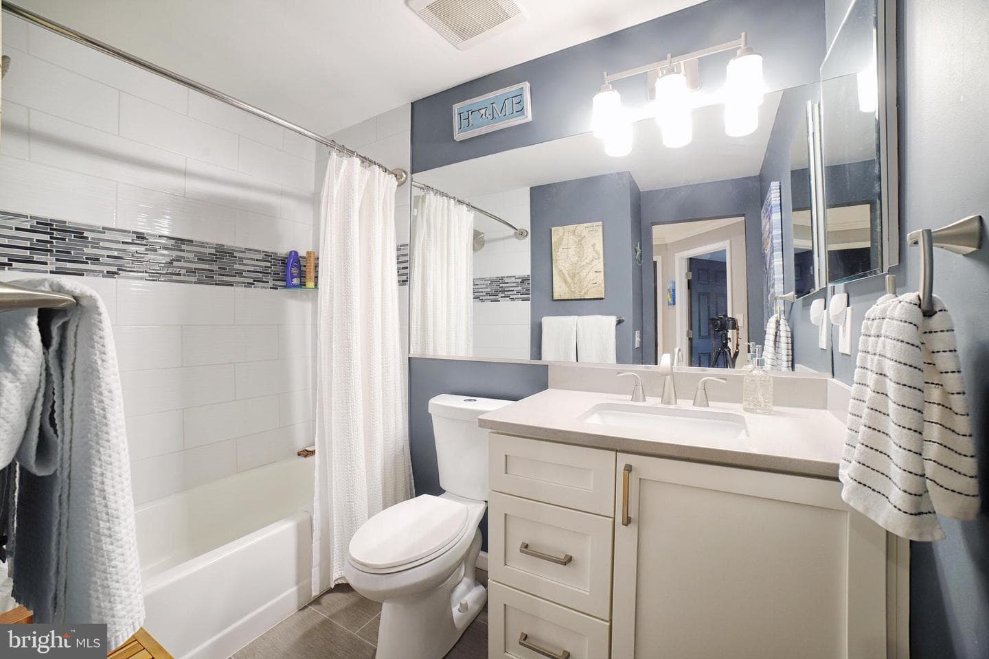 1138 Lake Heron Drive #2a photo 20