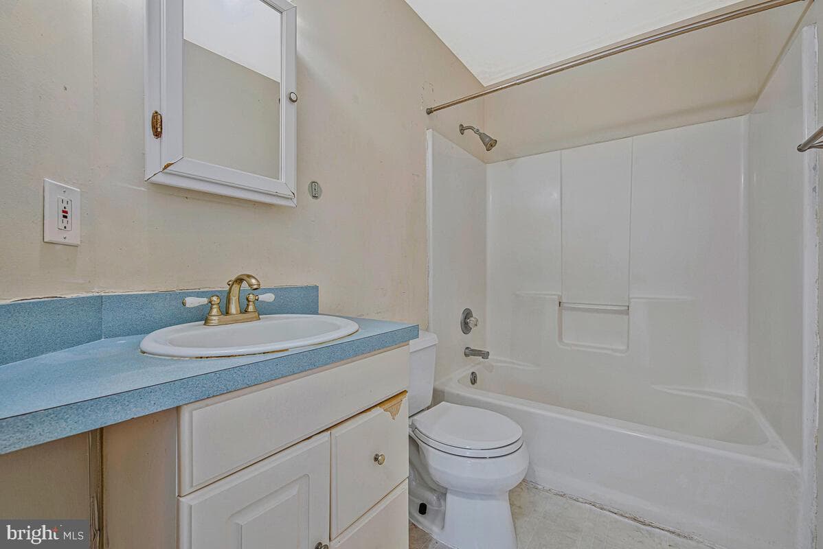 3426 Narragansett Avenue photo 32