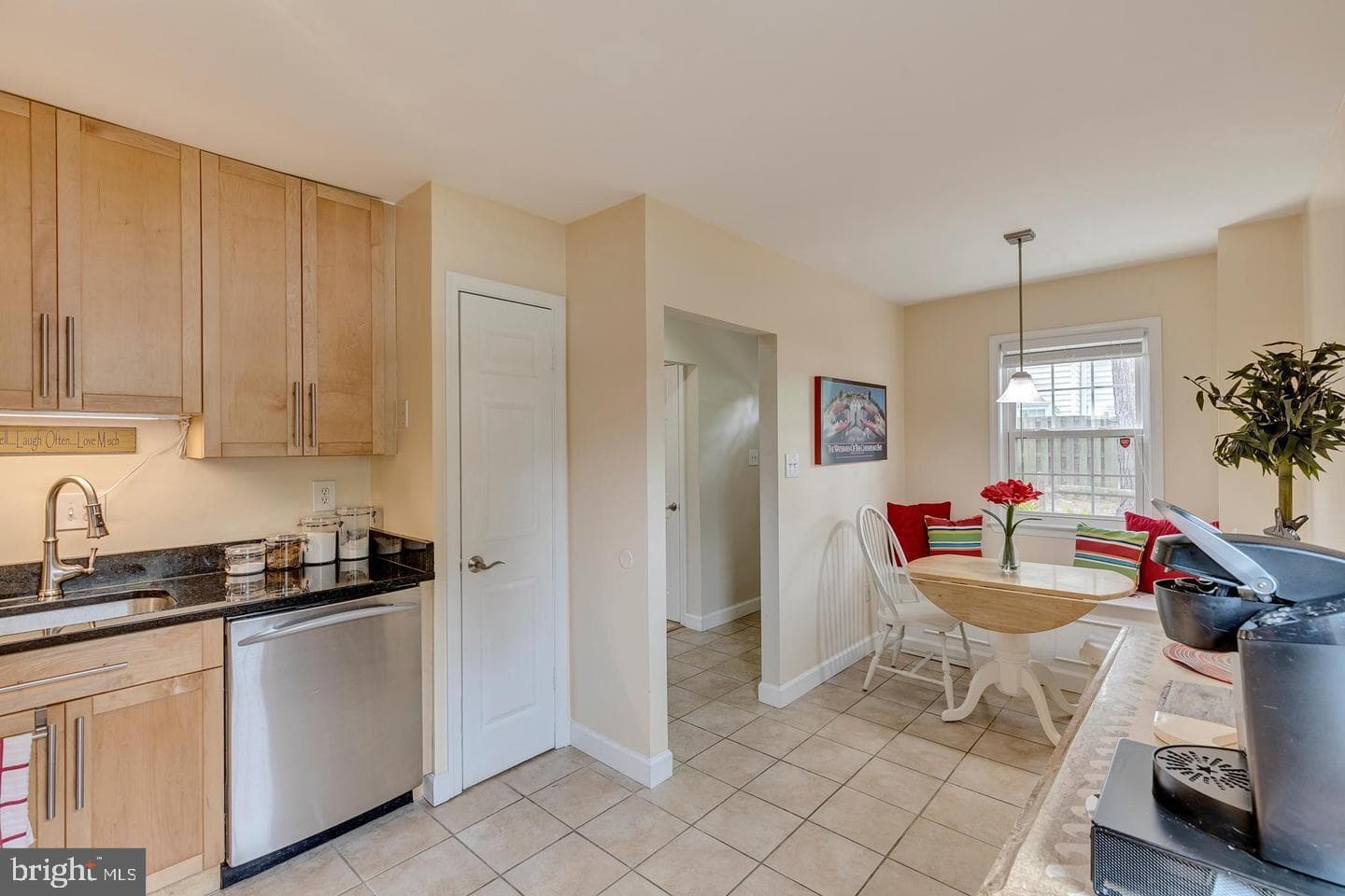 1677 Hart Court photo 5