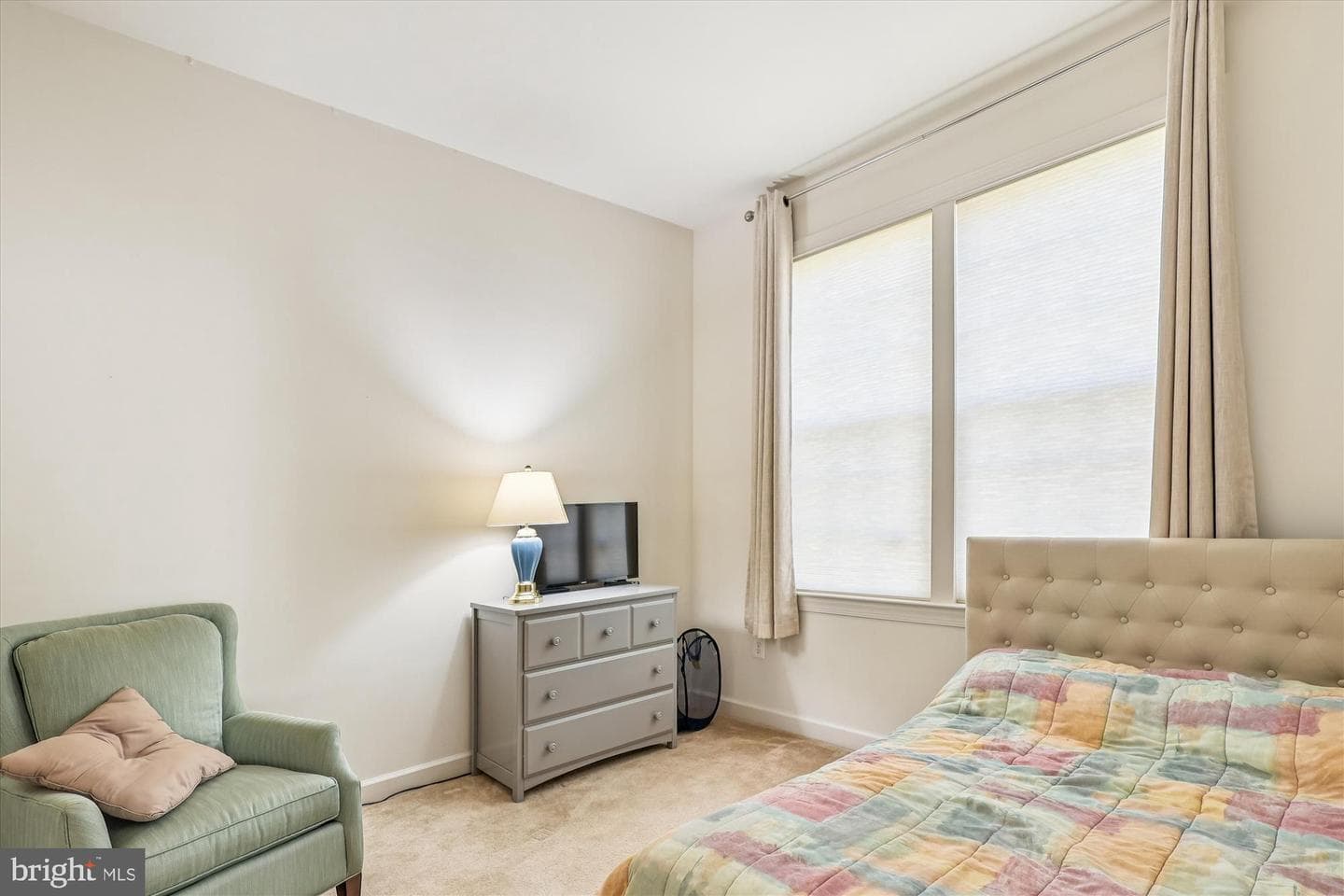 411 Helmsman Way photo 30