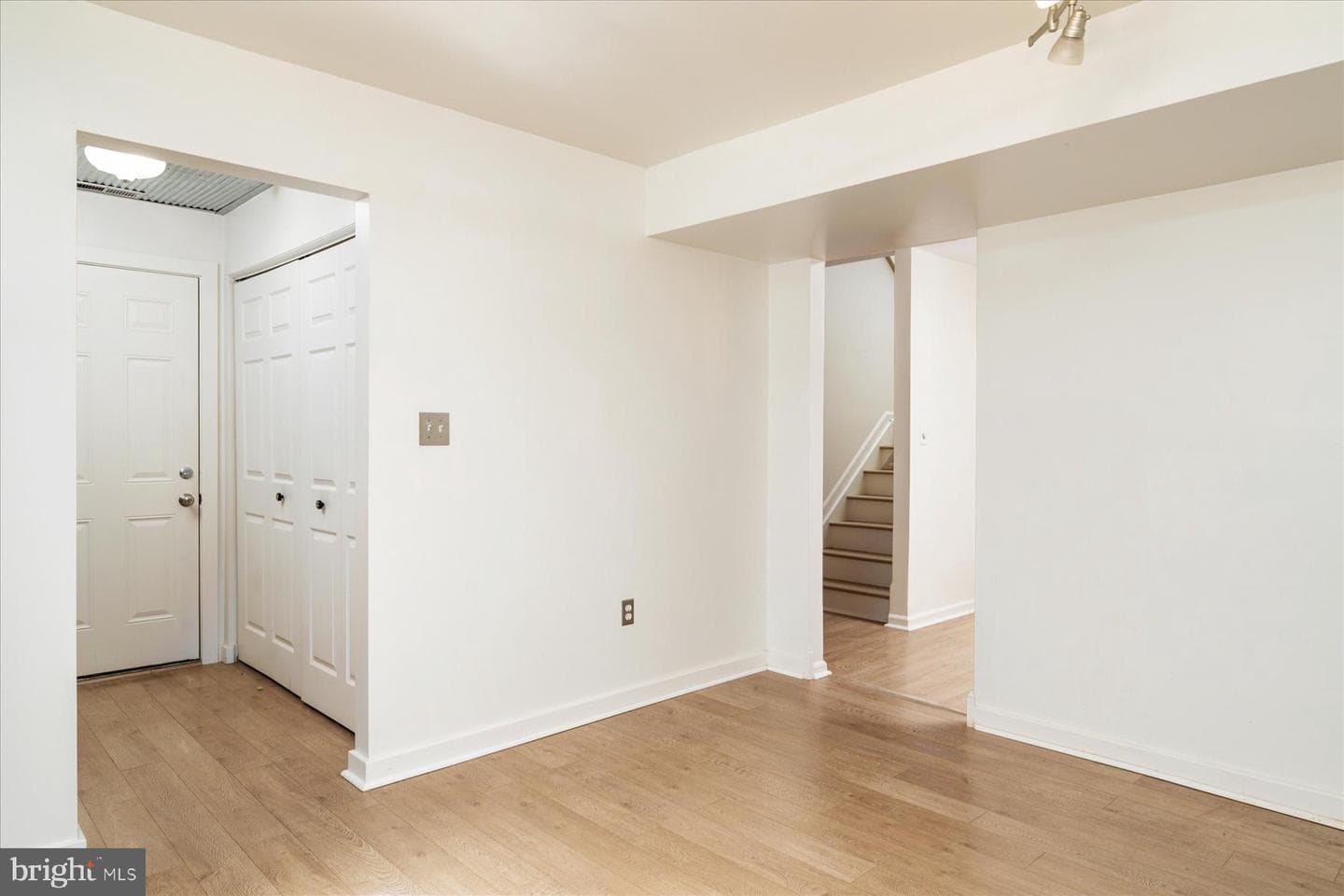 1037 Biltmore Avenue photo 12
