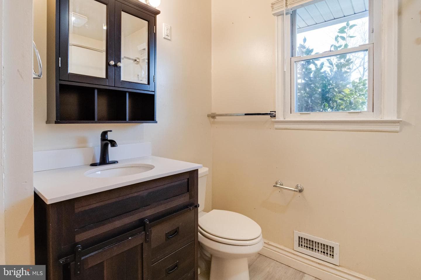 38 Glendale Avenue photo 31
