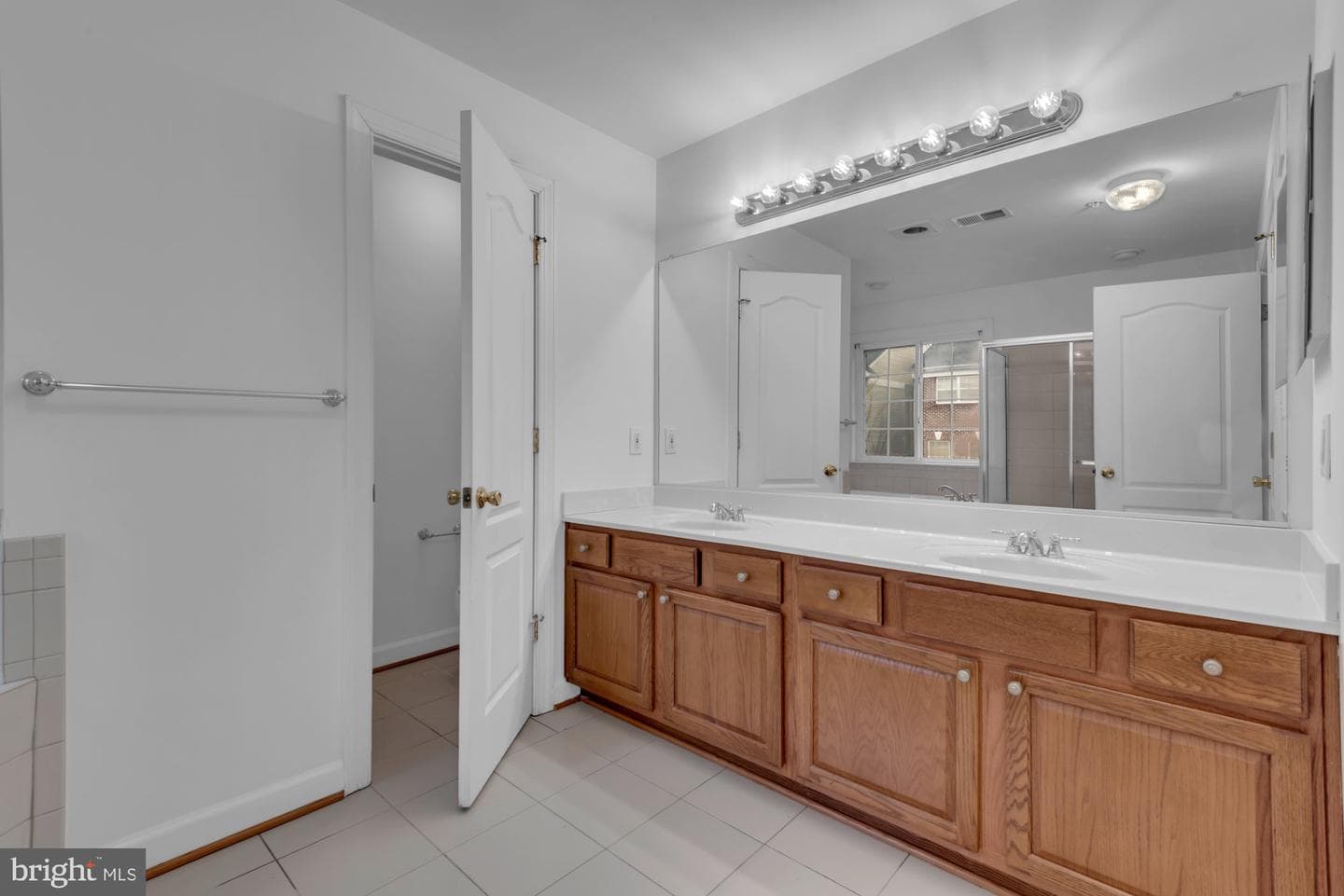3510 Carriage Walk Lane #29-C photo 27