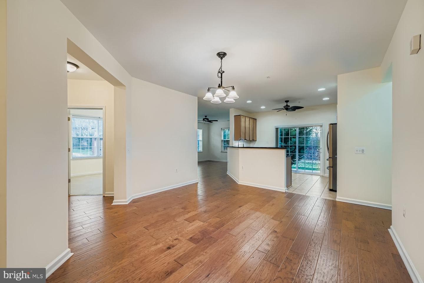 1412 Wigeon Way #101 photo 5