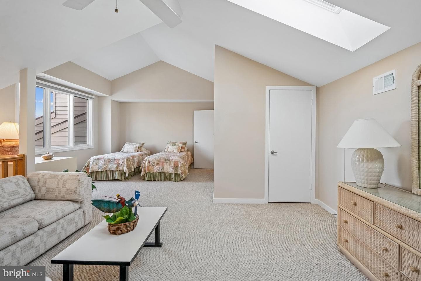 2018 Quay Village Court #201 photo 37