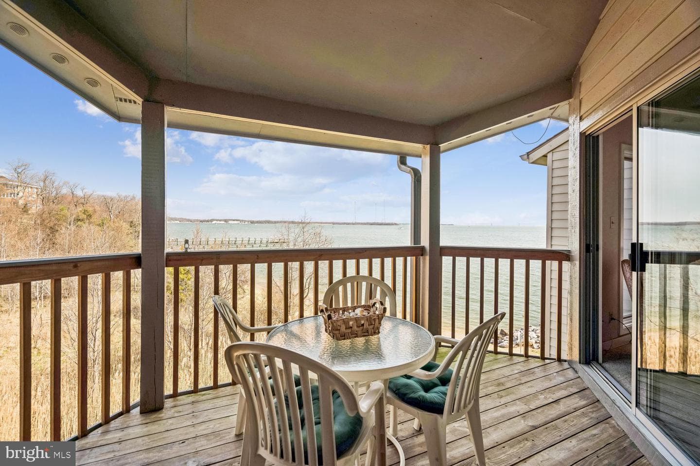 2018 Quay Village Court #201 photo 5