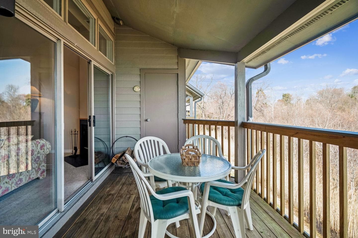 2018 Quay Village Court #201 photo 8