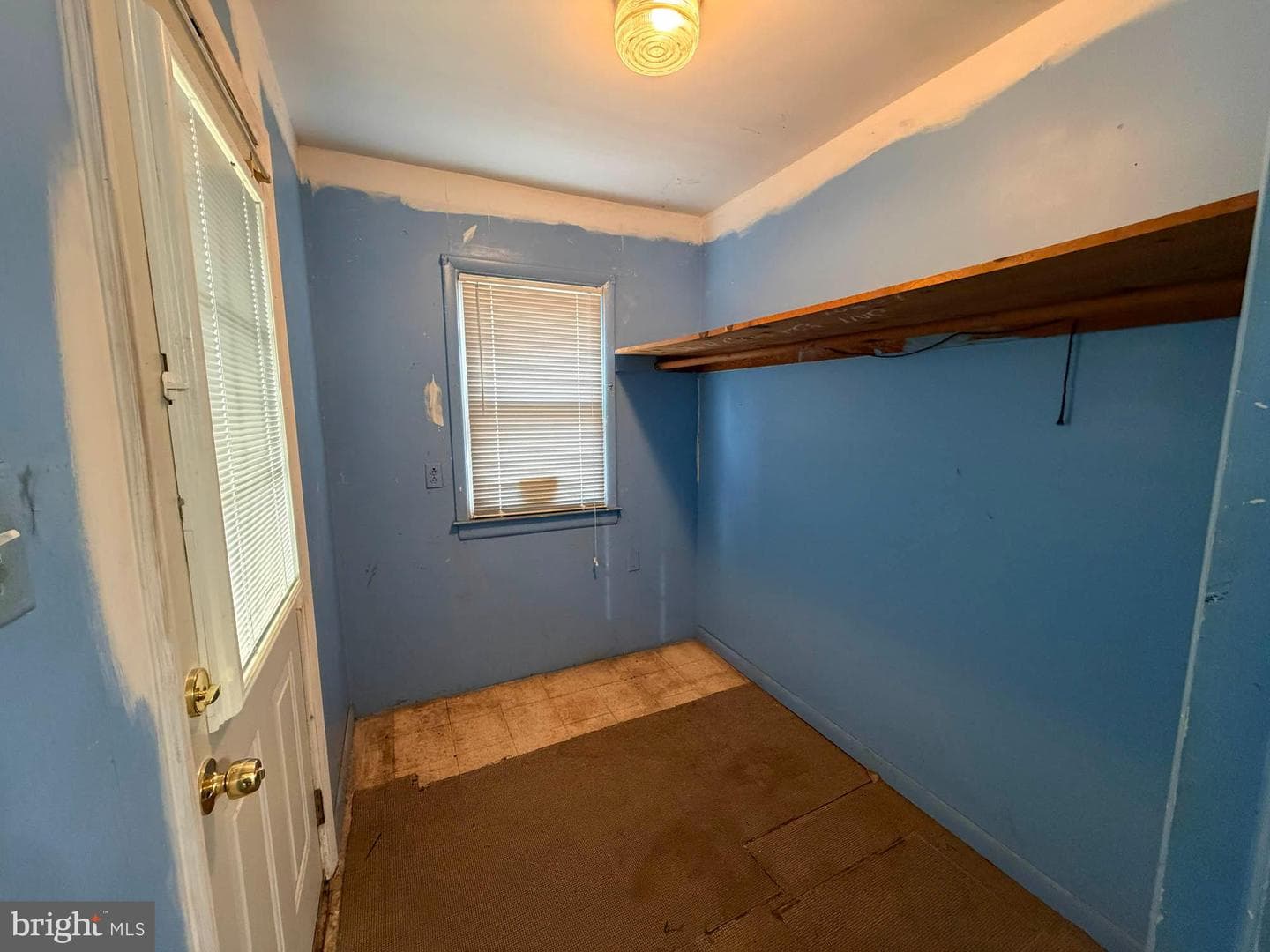 1129 Thompson Avenue photo 25