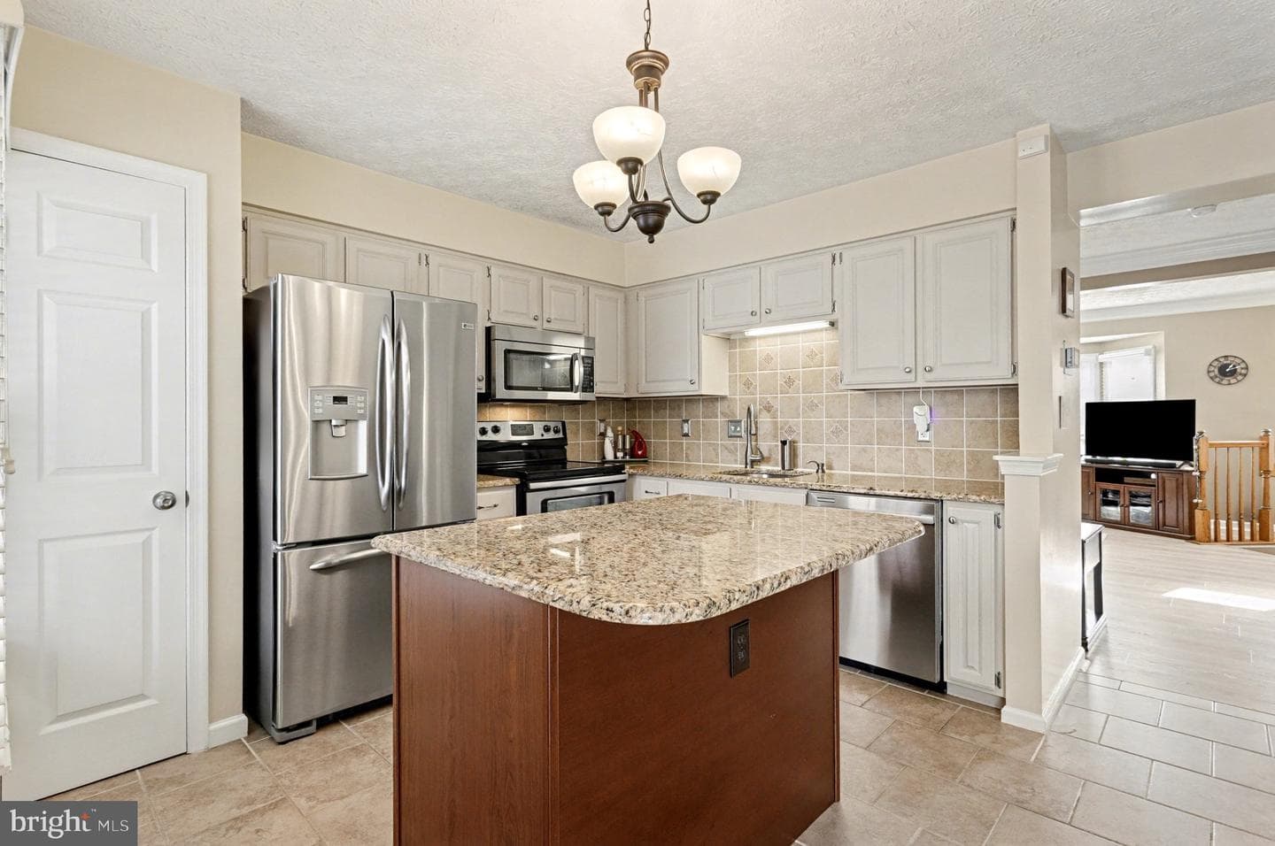 1161 Double Chestnut Court photo 8