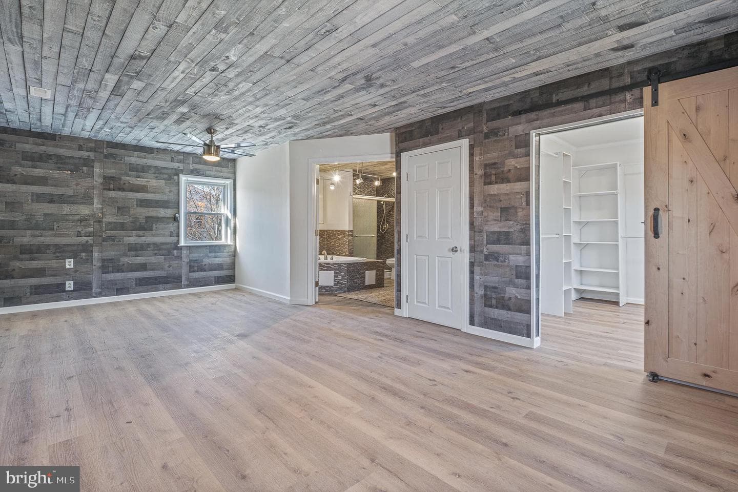 312 Hammonds Ferry photo 28