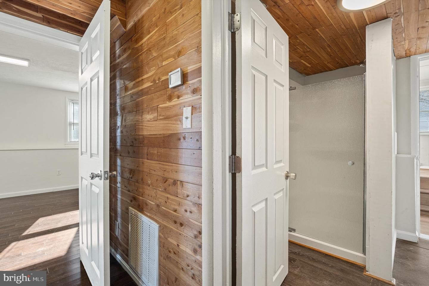 312 Hammonds Ferry photo 48