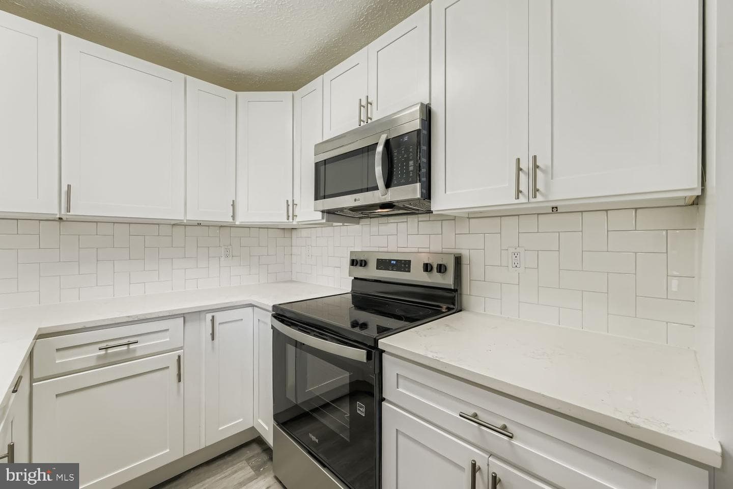 705 Cotter Road photo 11