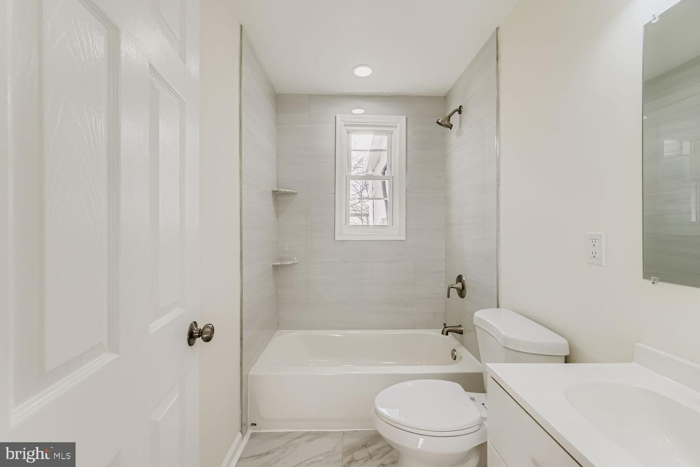 705 Cotter Road photo 16