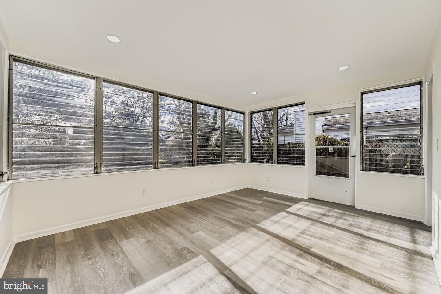 705 Cotter Road photo 23