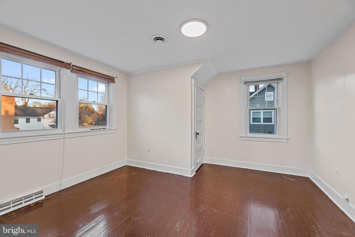 204 Claude Street photo 19