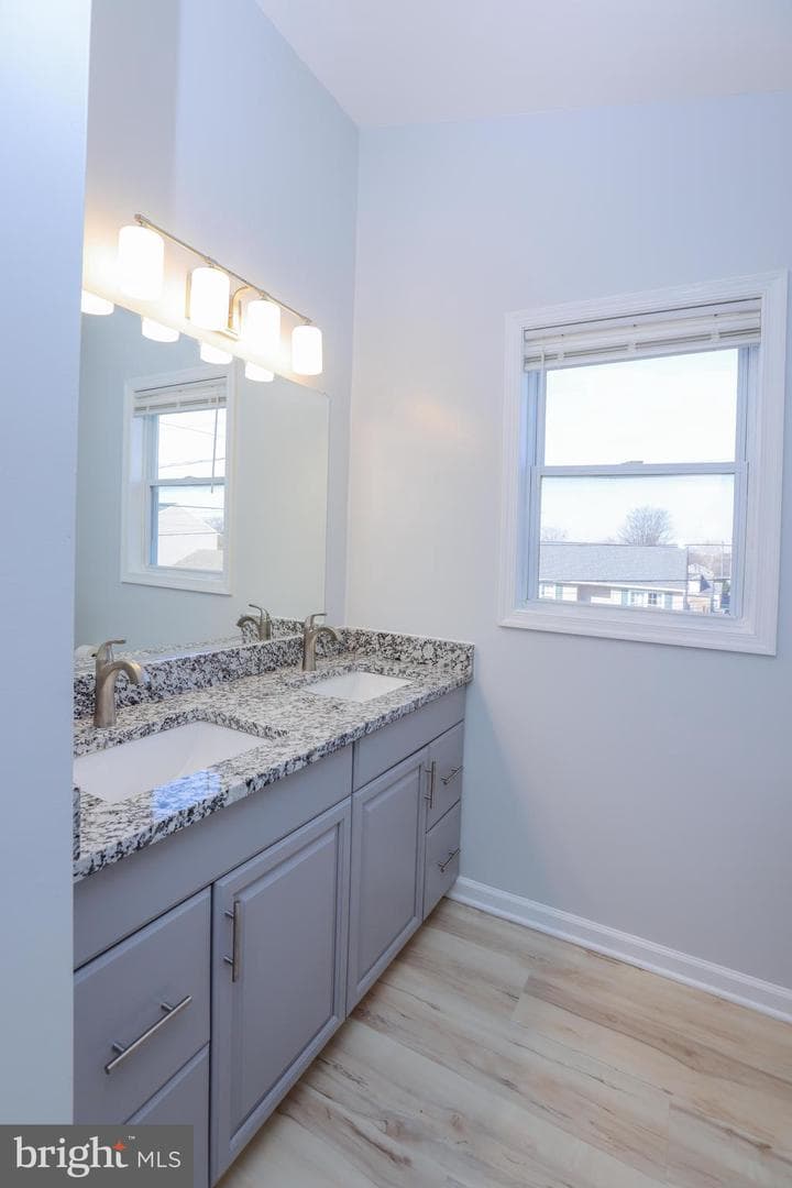30 Queen Anne Road photo 19