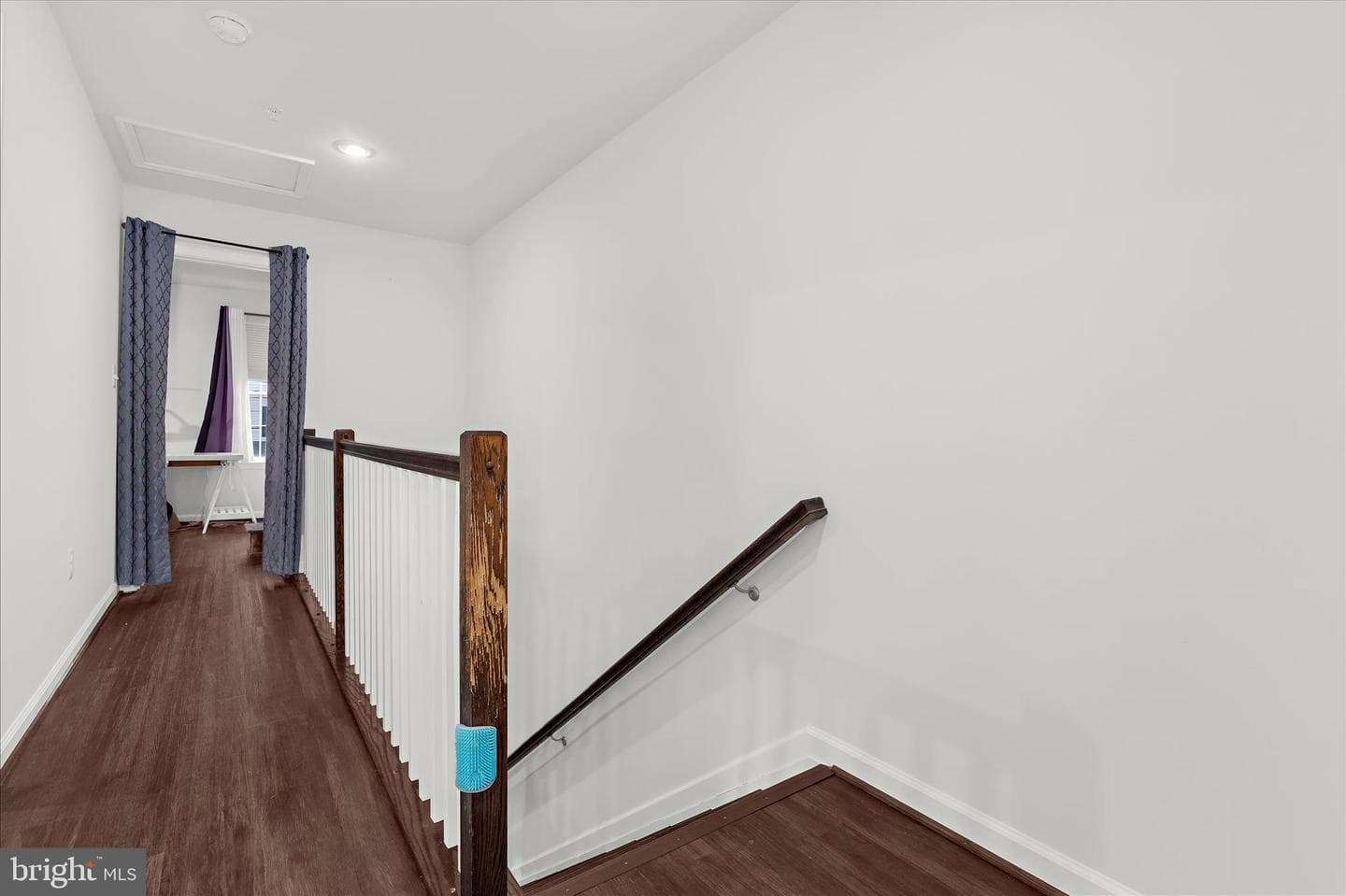 100 Cedar Dr photo 18