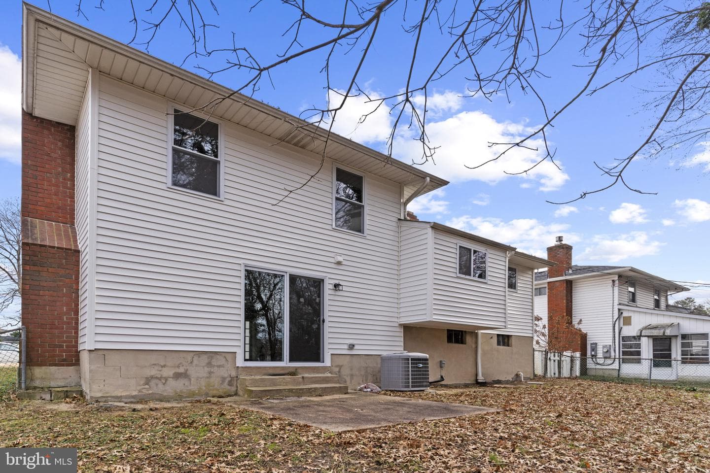 8103 Phirne Road E photo 37