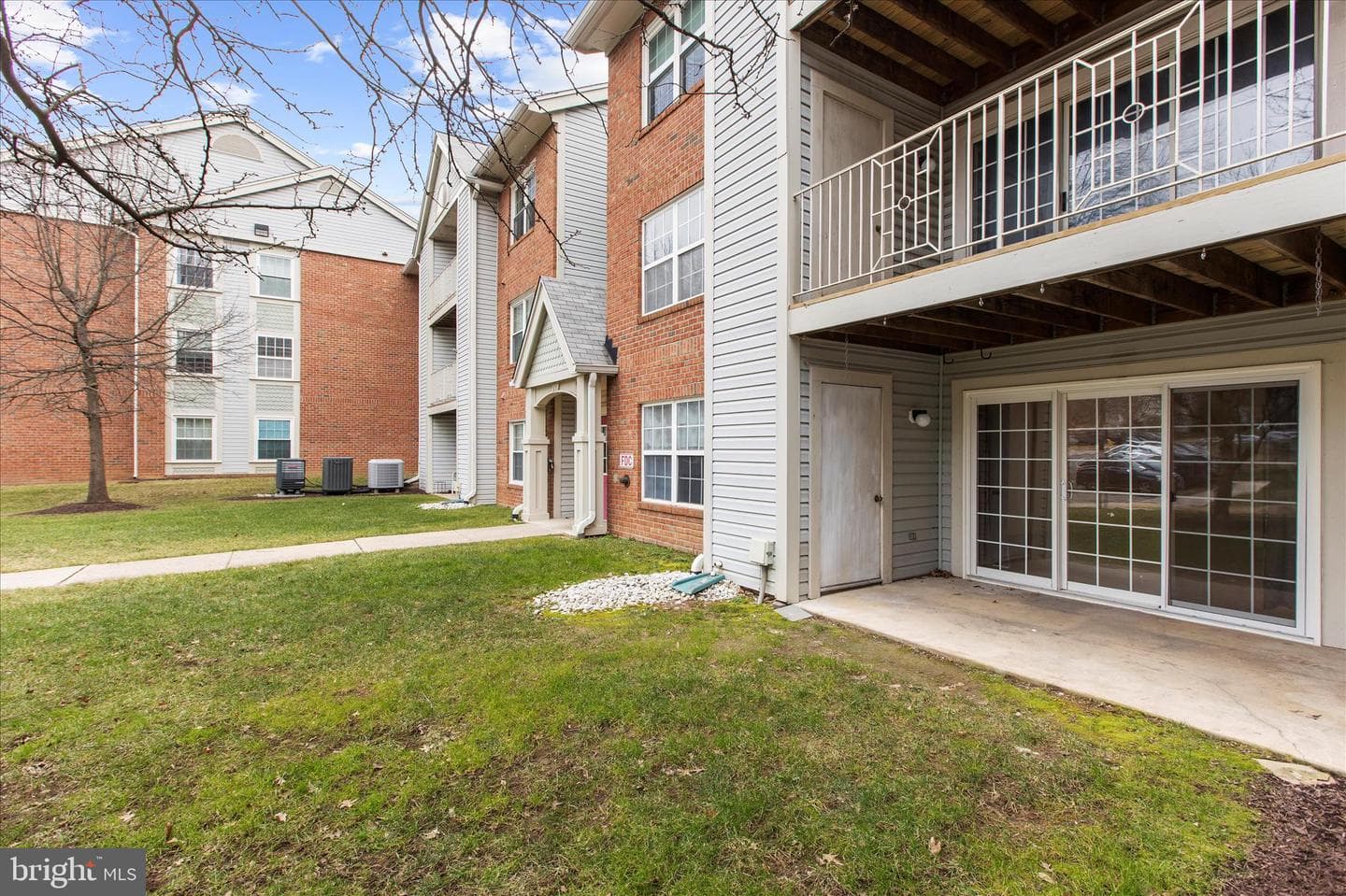 310 Blue Water Court #101 photo 6