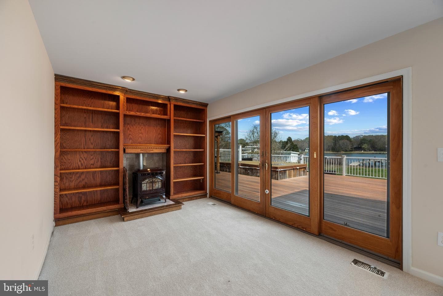 5929 Deale Beach Road photo 18