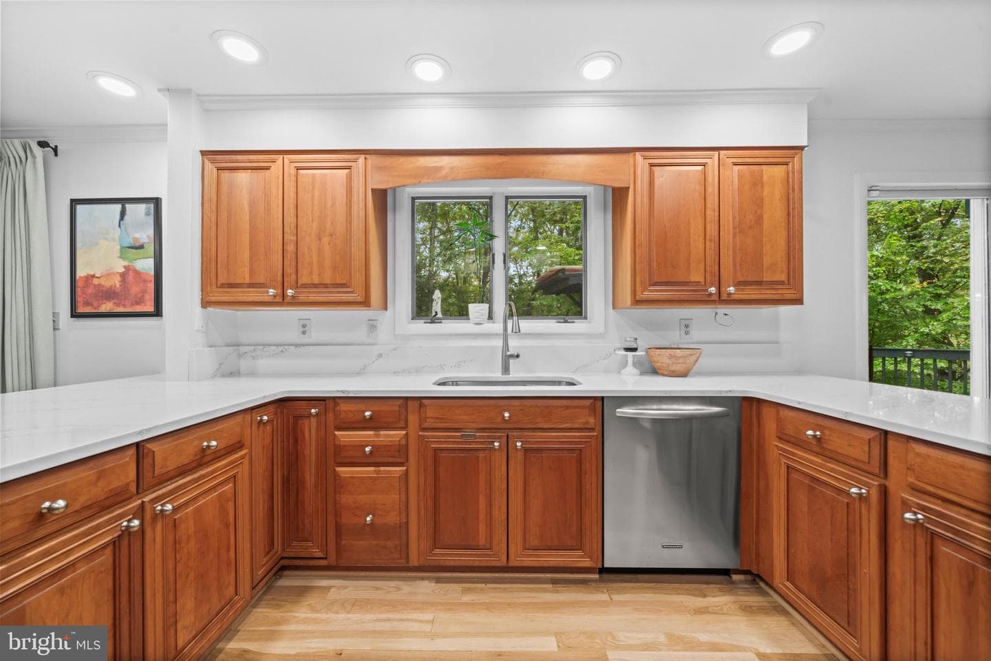 2023 Huntcliff Drive photo 10