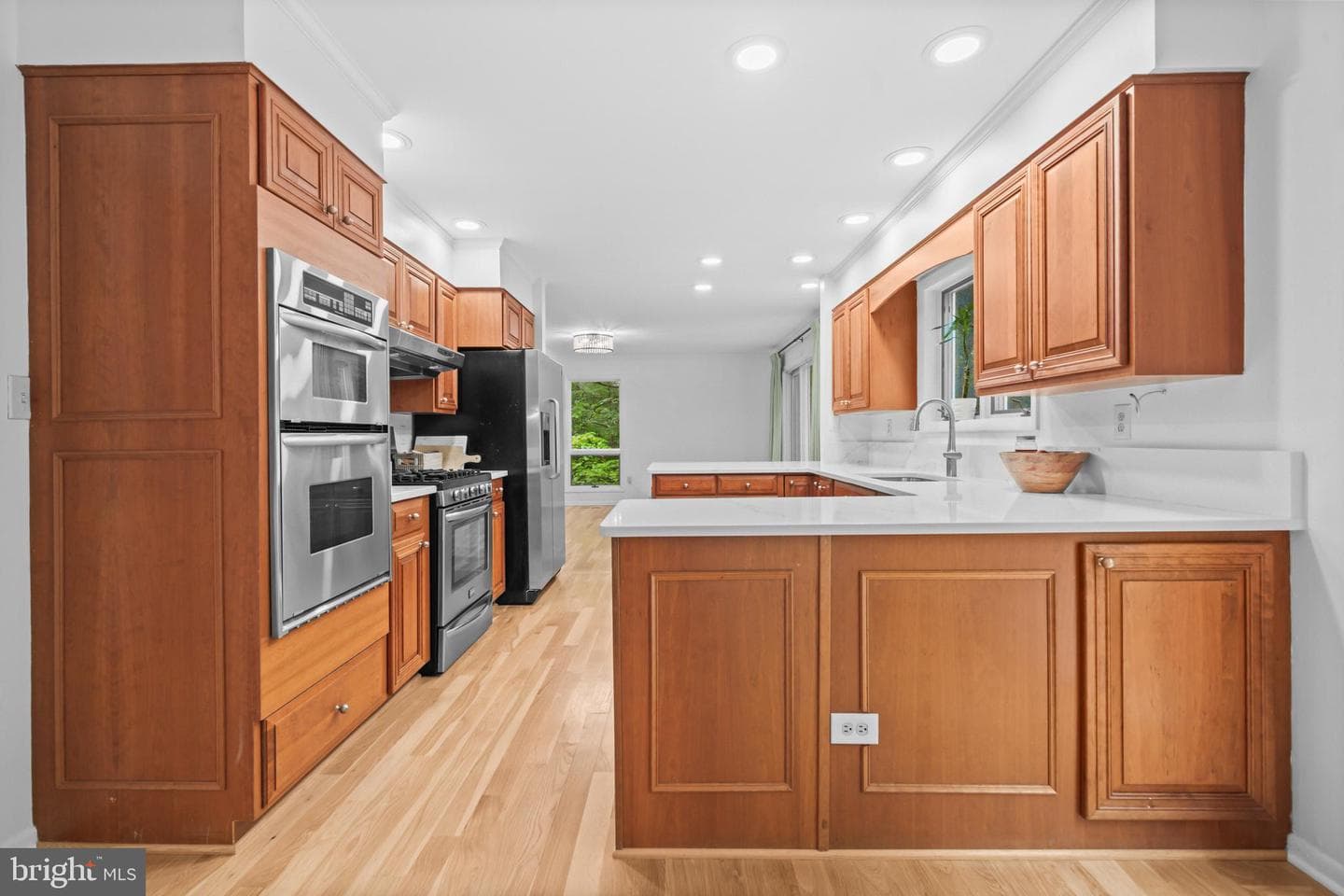 2023 Huntcliff Drive photo 9