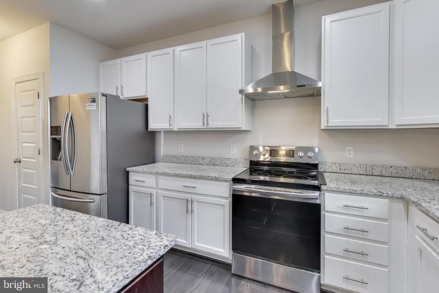 8079 Armiger Drive photo 9