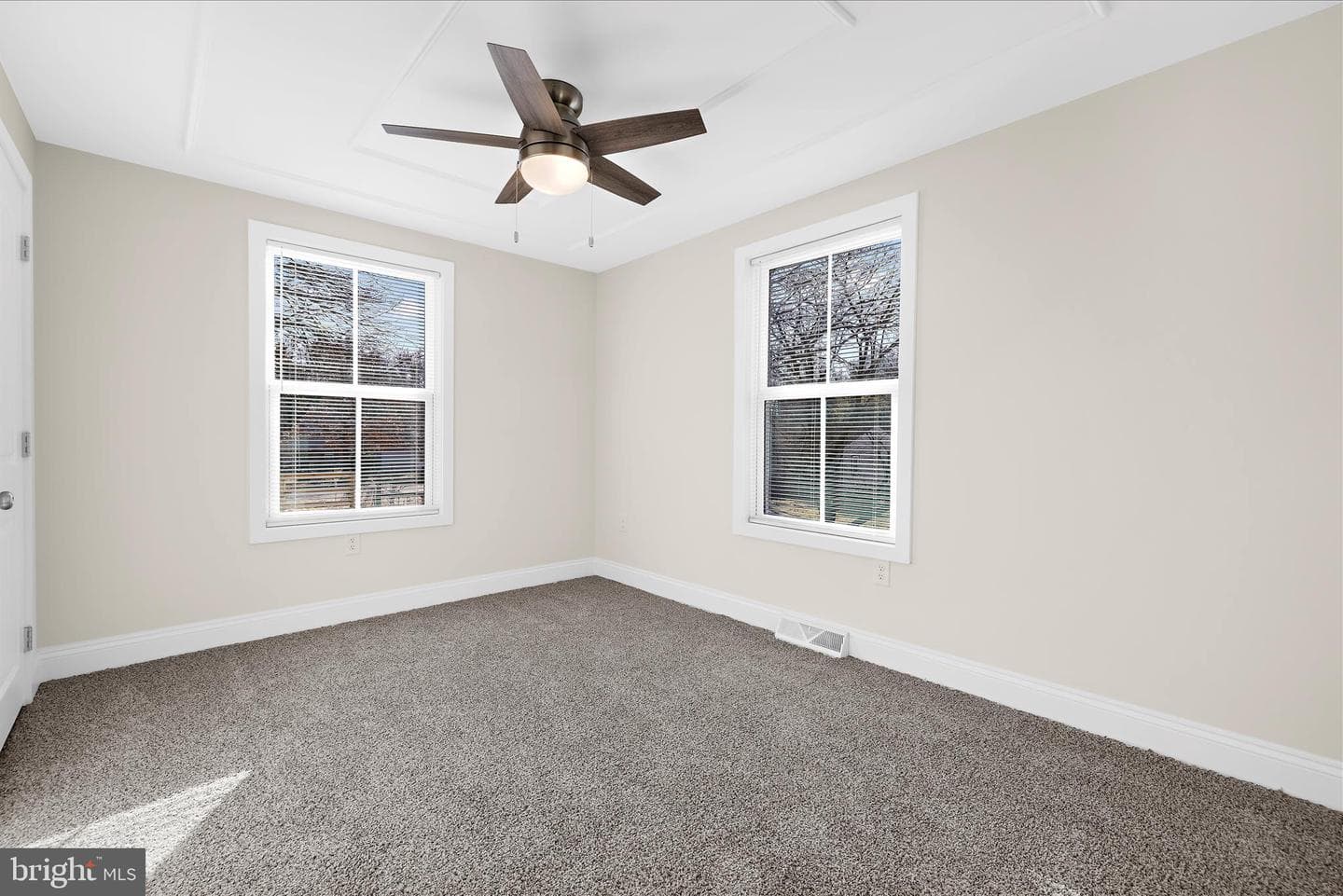7815 East Road photo 26
