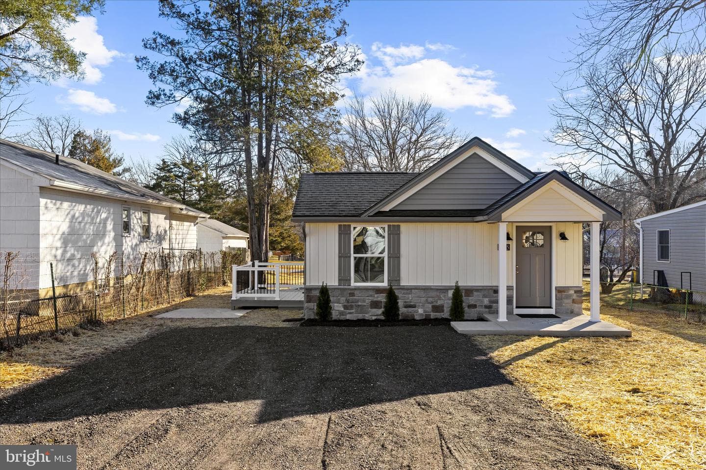 7815 East Road photo 5