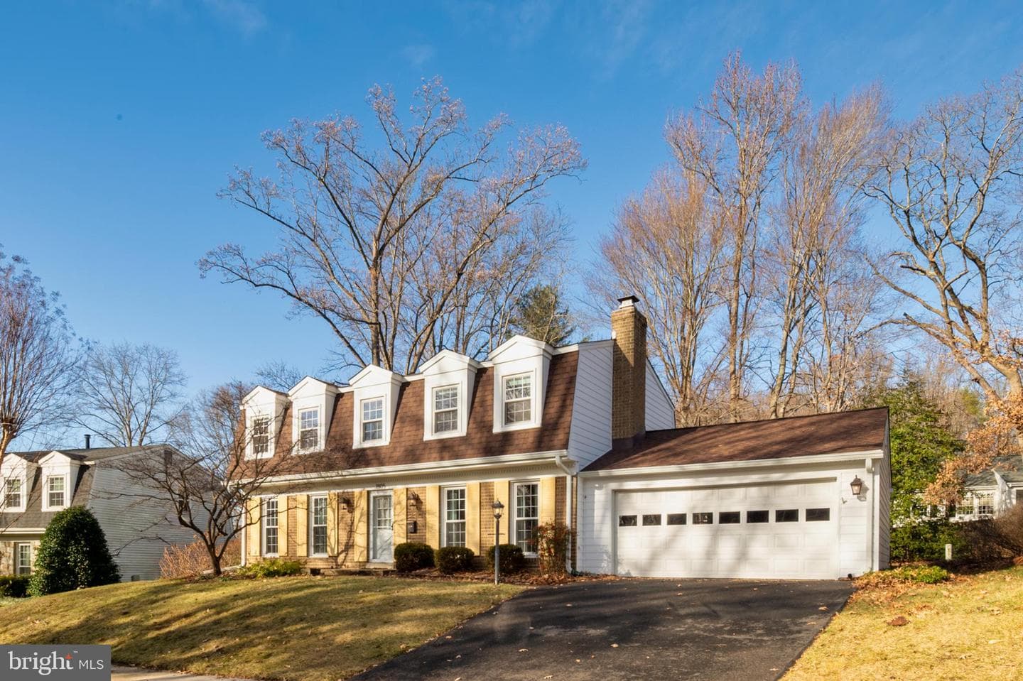 1805 Roxboro Place photo 3