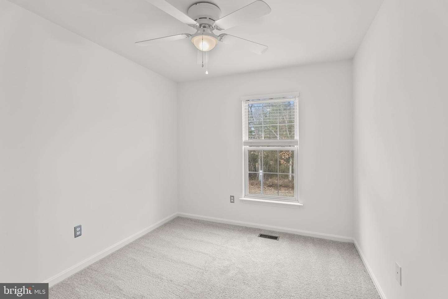 611 Fellowship Way photo 20