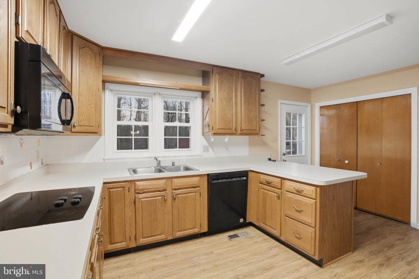 5407 Solomons Island Road photo 12