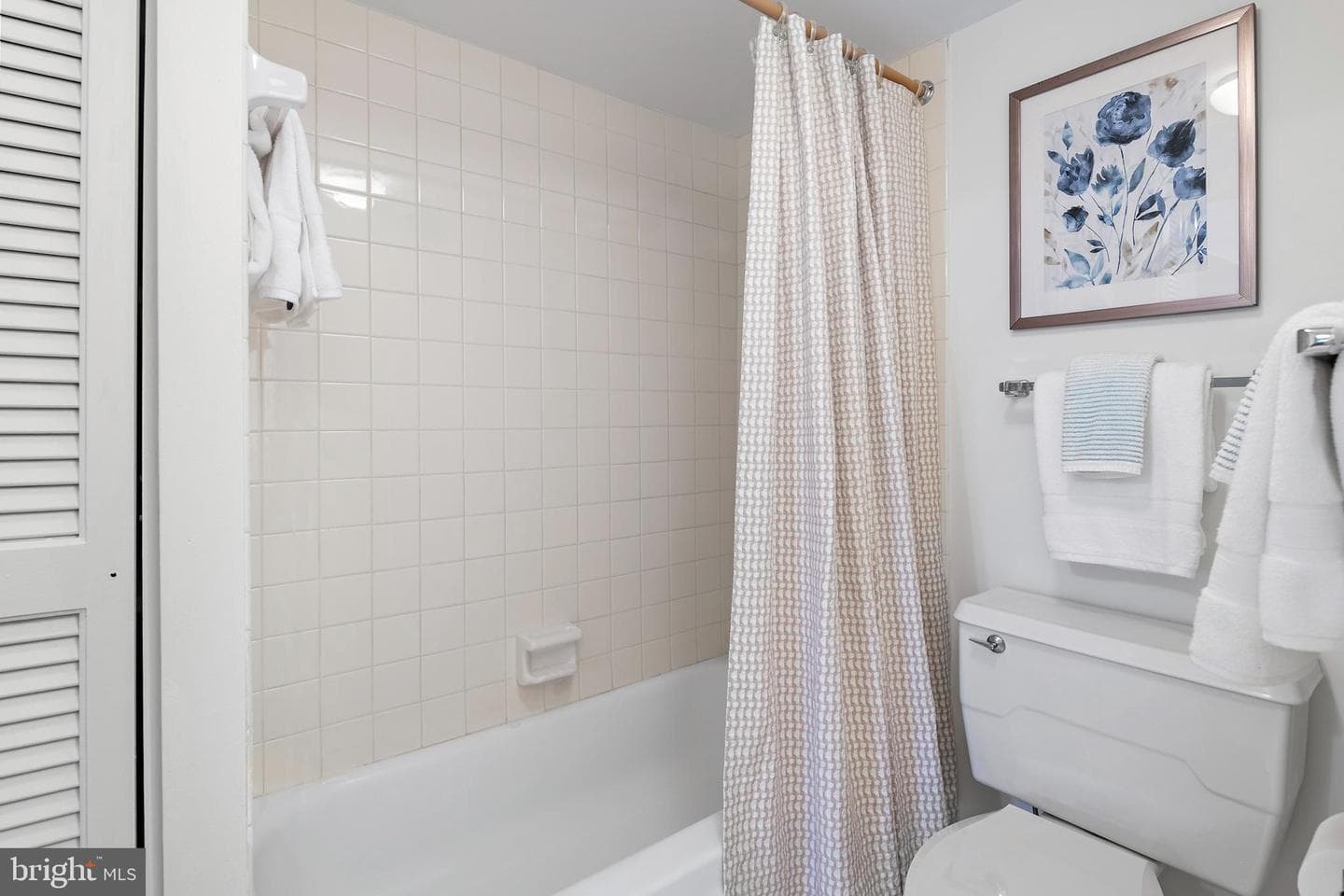 100 Severn Avenue #206 photo 35