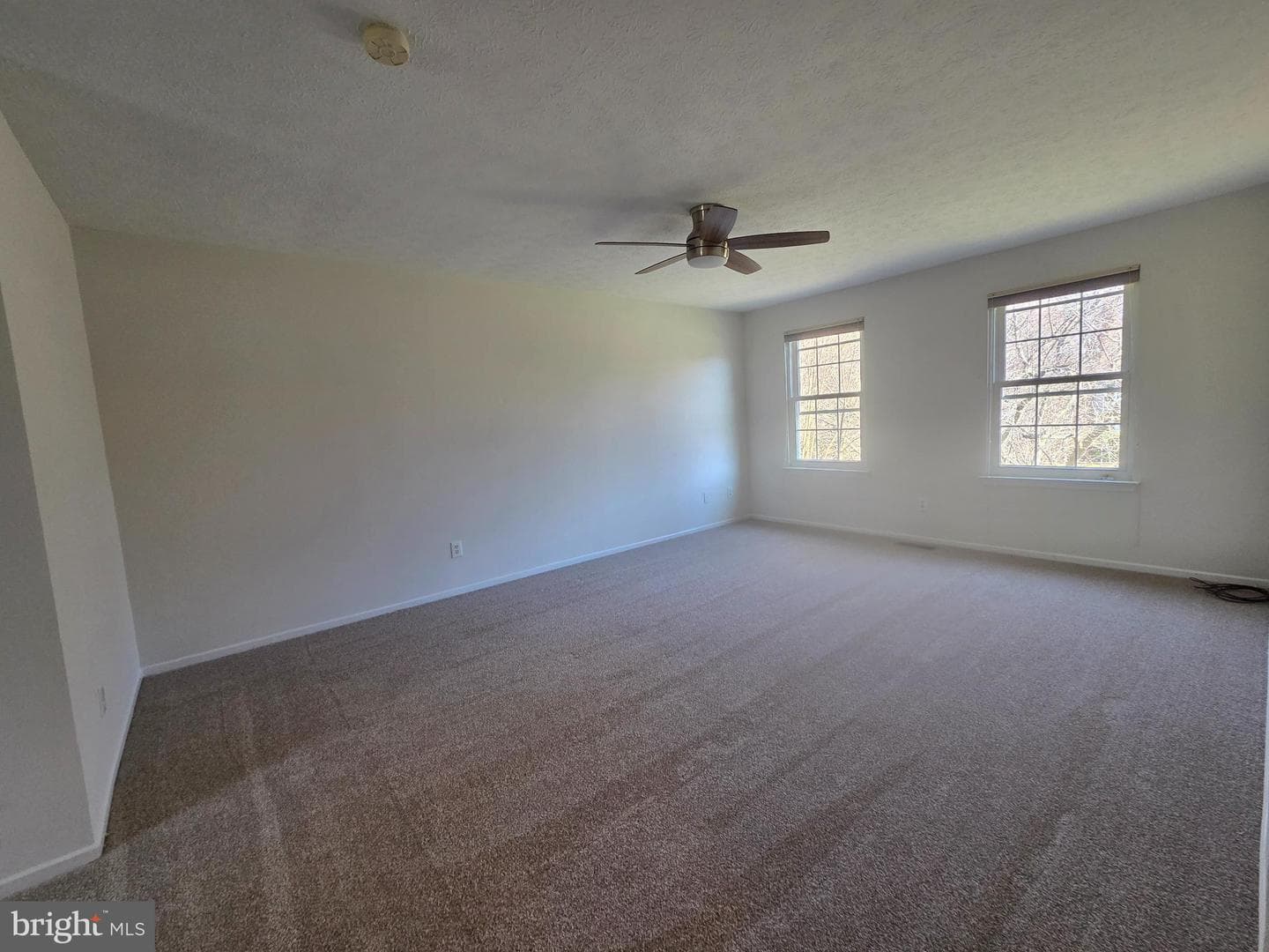 276 Southdale Court photo 21